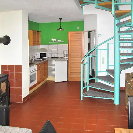 Nyaraló Feriendorf Schlossberg 100w Zandt